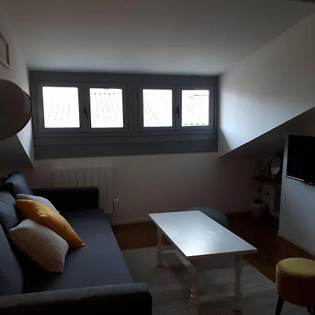 Apartment 2 Pieces Petit *