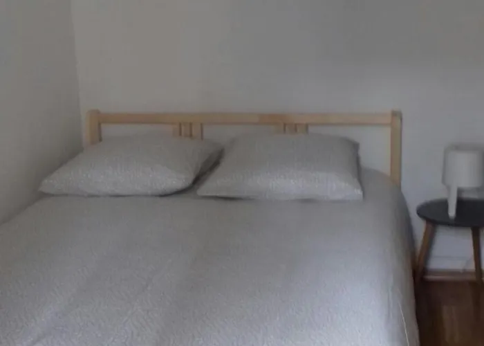 2 Pieces Petit Διαμέρισμα Μπαγιόν